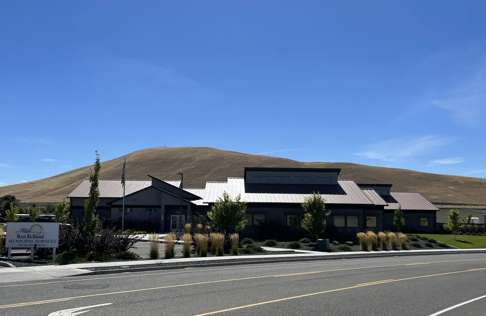 West Richland Municipal Services building on Belmont Blvd with Flat Top Hill behind it